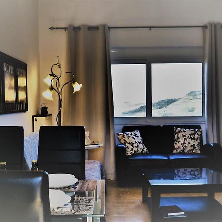 Thea Apartment Agia Marina Exterior foto