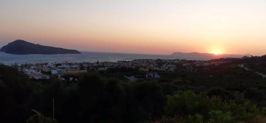 Thea Apartment Agia Marina Exterior foto