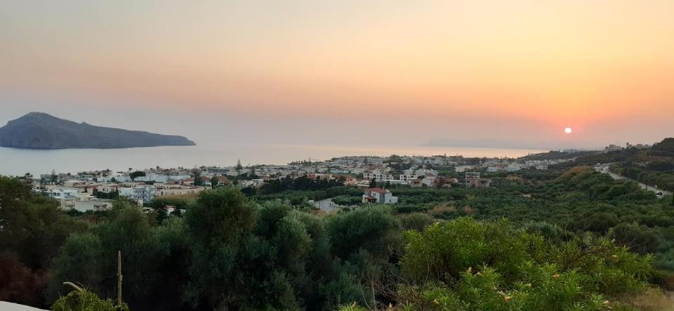 Thea Apartment Agia Marina Exterior foto