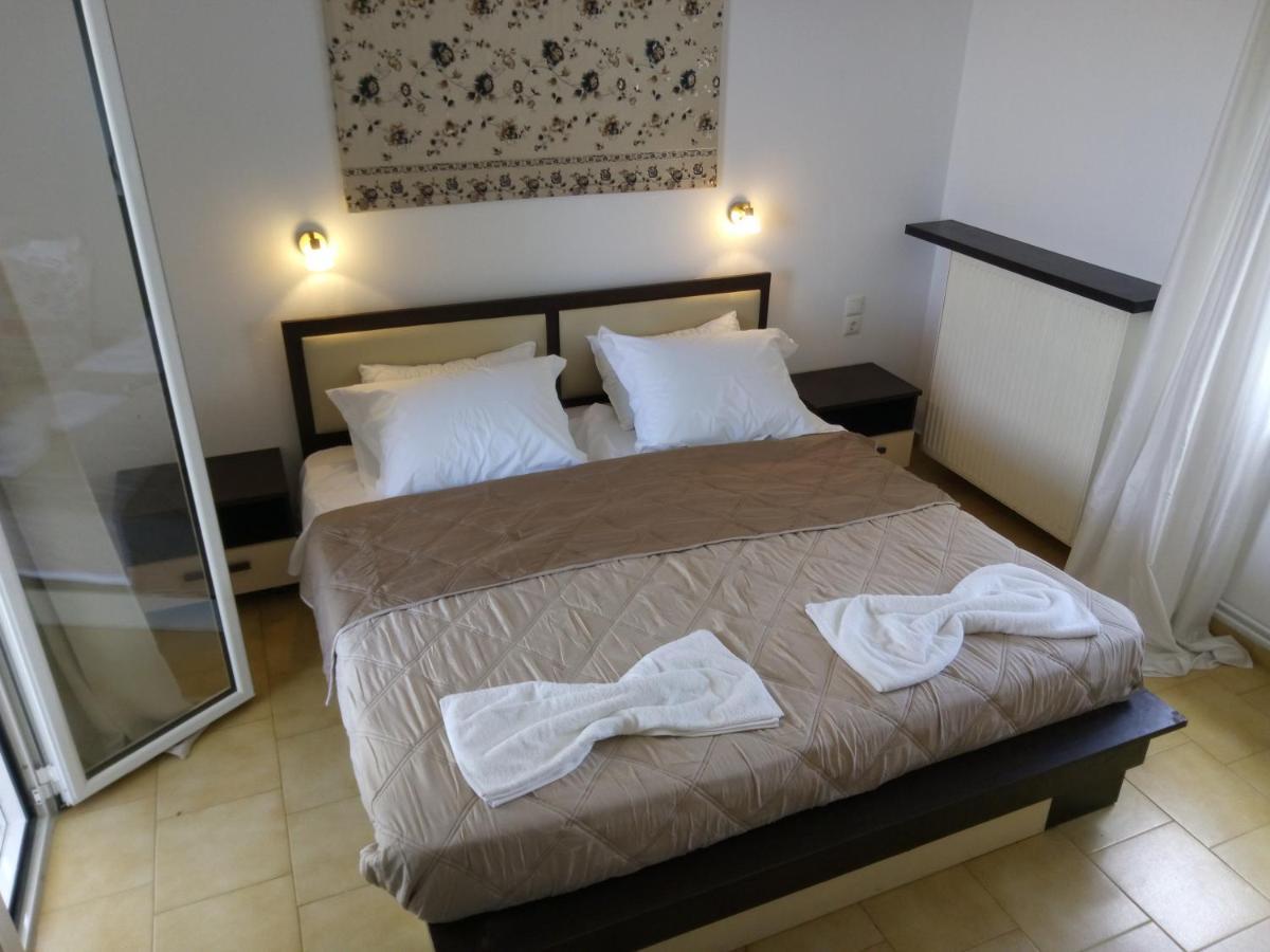 Thea Apartment Agia Marina Exterior foto